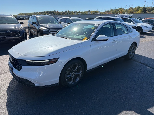 2023 Honda Accord Hybrid EX-L photo 2