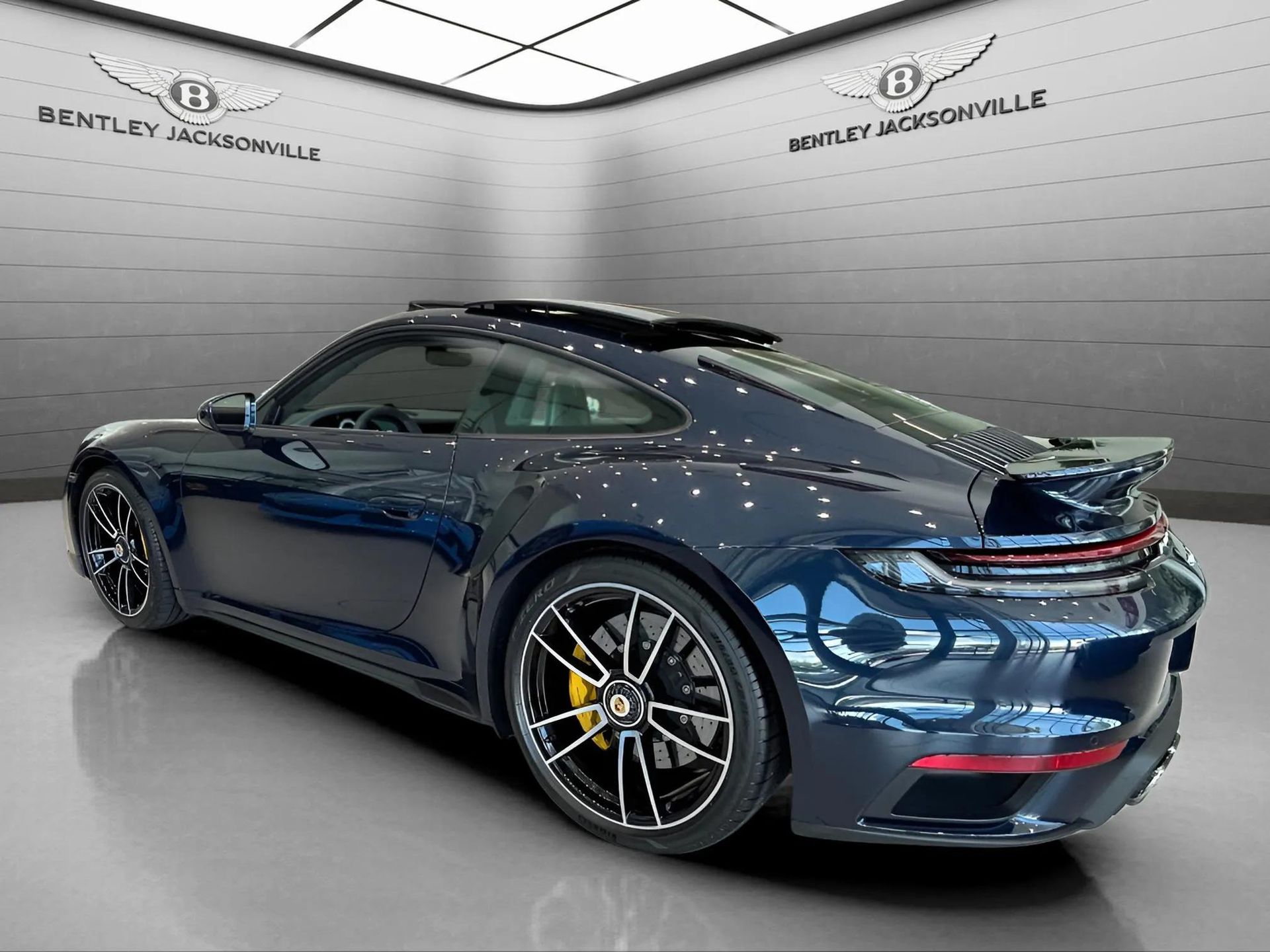 2021 Porsche 911 Turbo S photo 12