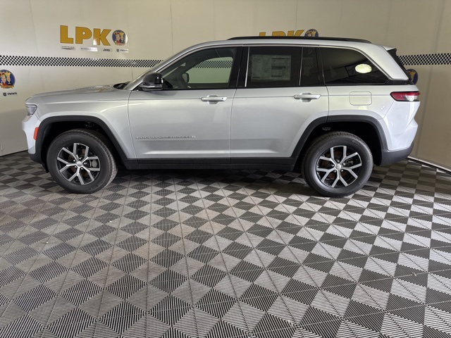 2025 Jeep Grand Cherokee Limited photo 6
