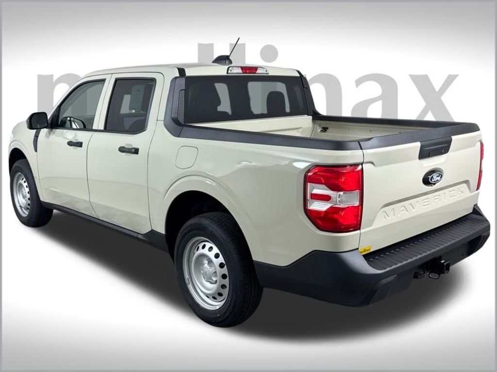 2025 Ford Maverick XL photo 2