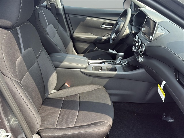 2025 Nissan Sentra SV photo 29