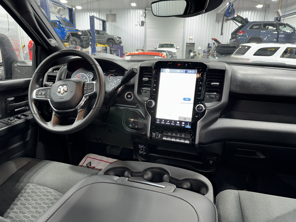 2025 Ram 2500 Tradesman photo 11