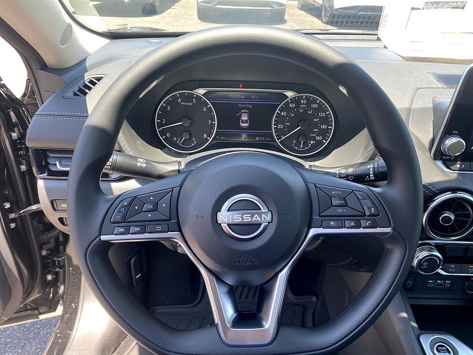 2025 Nissan Sentra SV photo 8