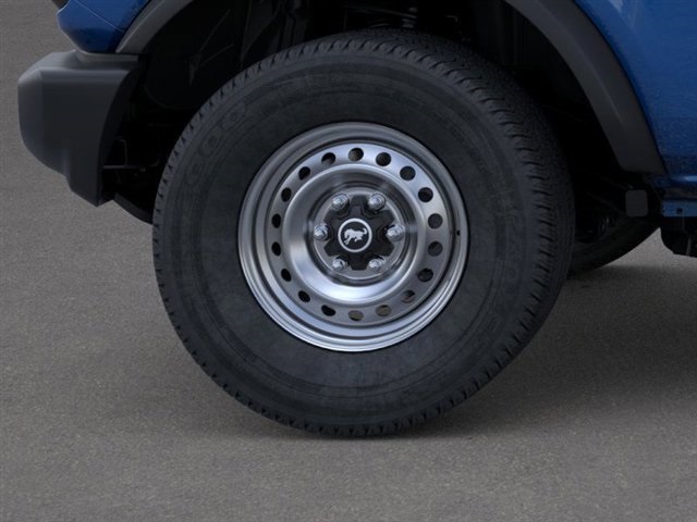 2025 Ford Bronco Base photo 19