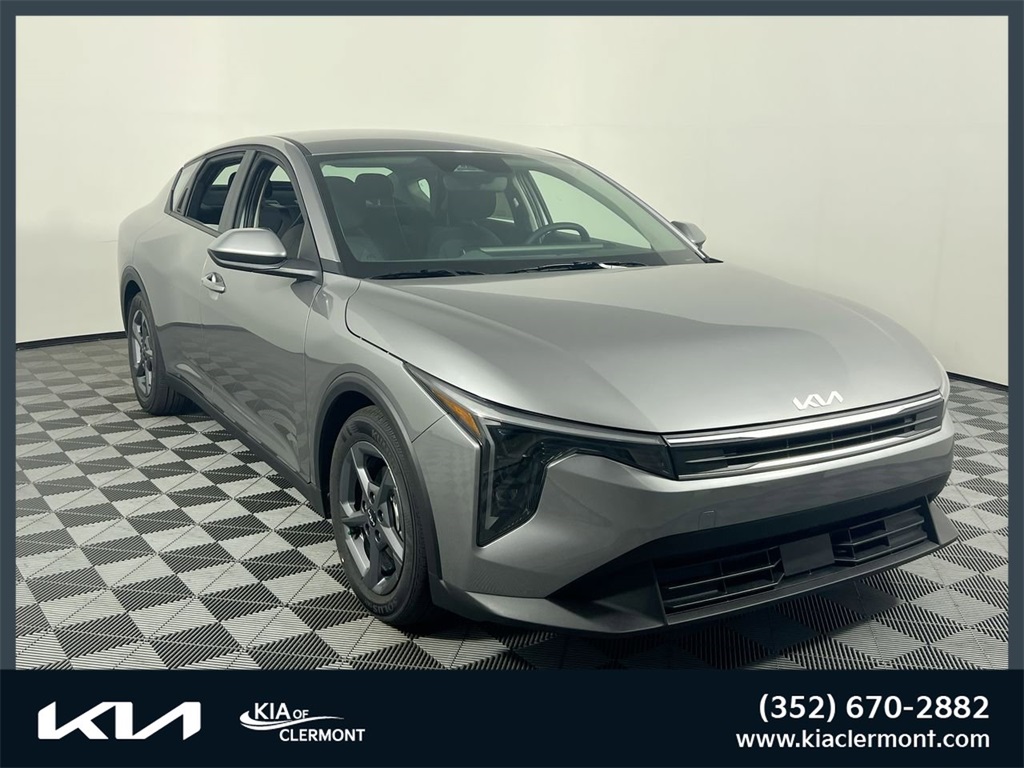 2025 Kia K4 LXS's photo