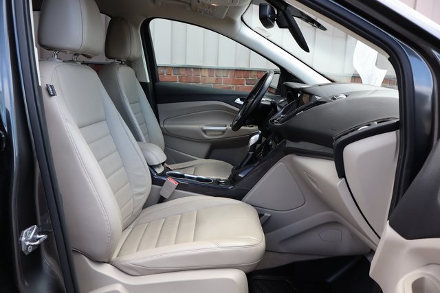 2016 Ford Escape Titanium photo 36