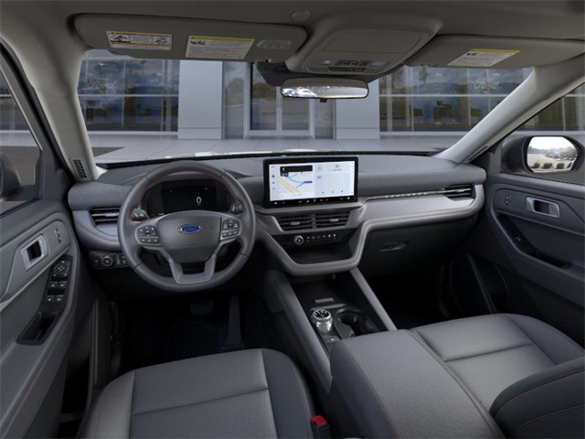 2025 Ford Explorer photo 8