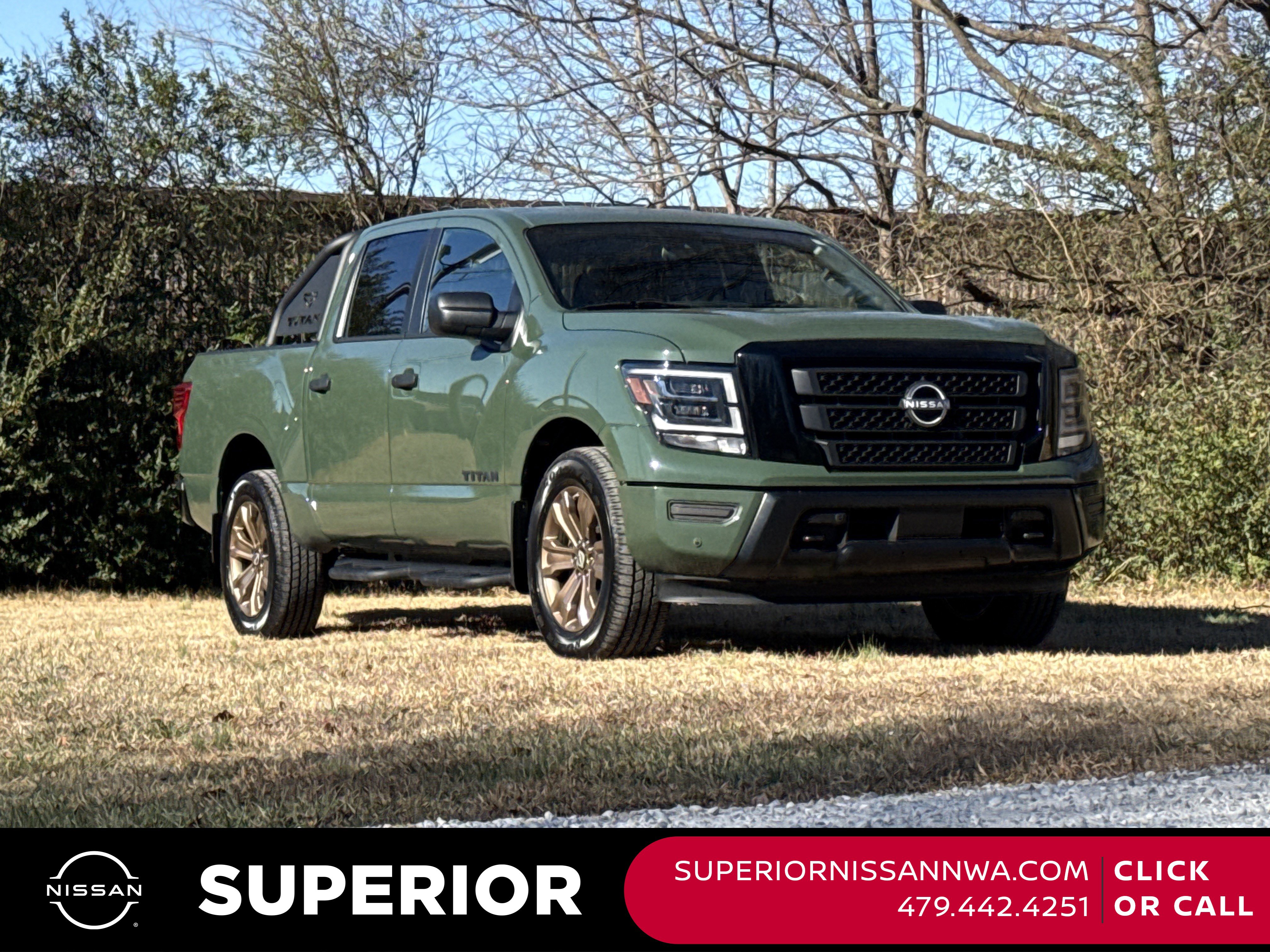 2024 Nissan Titan SV's photo