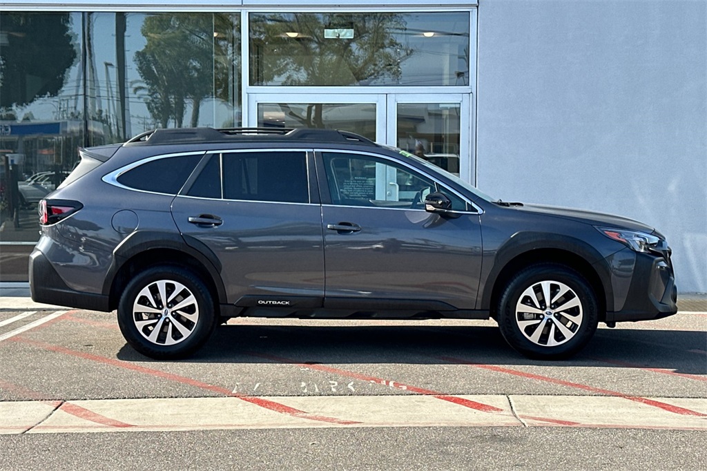 2024 Subaru Outback Premium photo 3