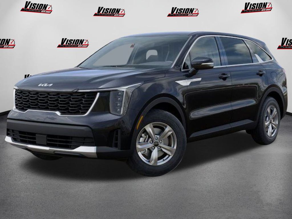 2025 Kia Sorento LX's photo