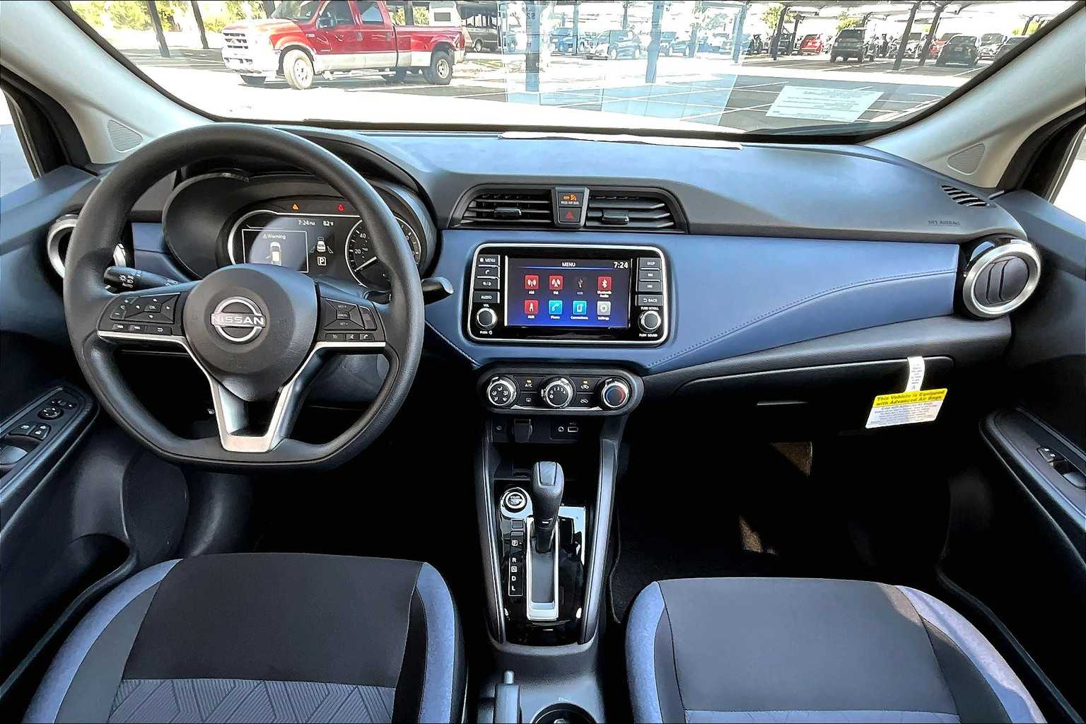 2025 Nissan Versa SV photo 5