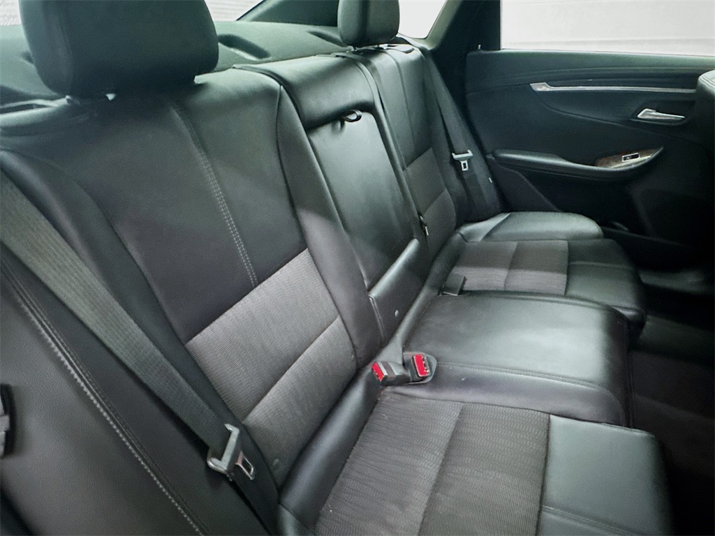 2014 Chevrolet Impala 2LT photo 19
