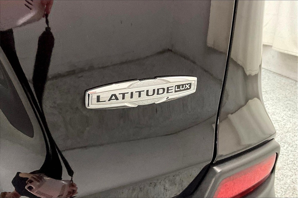 2022 JEEP CHEROKEE - Image 6