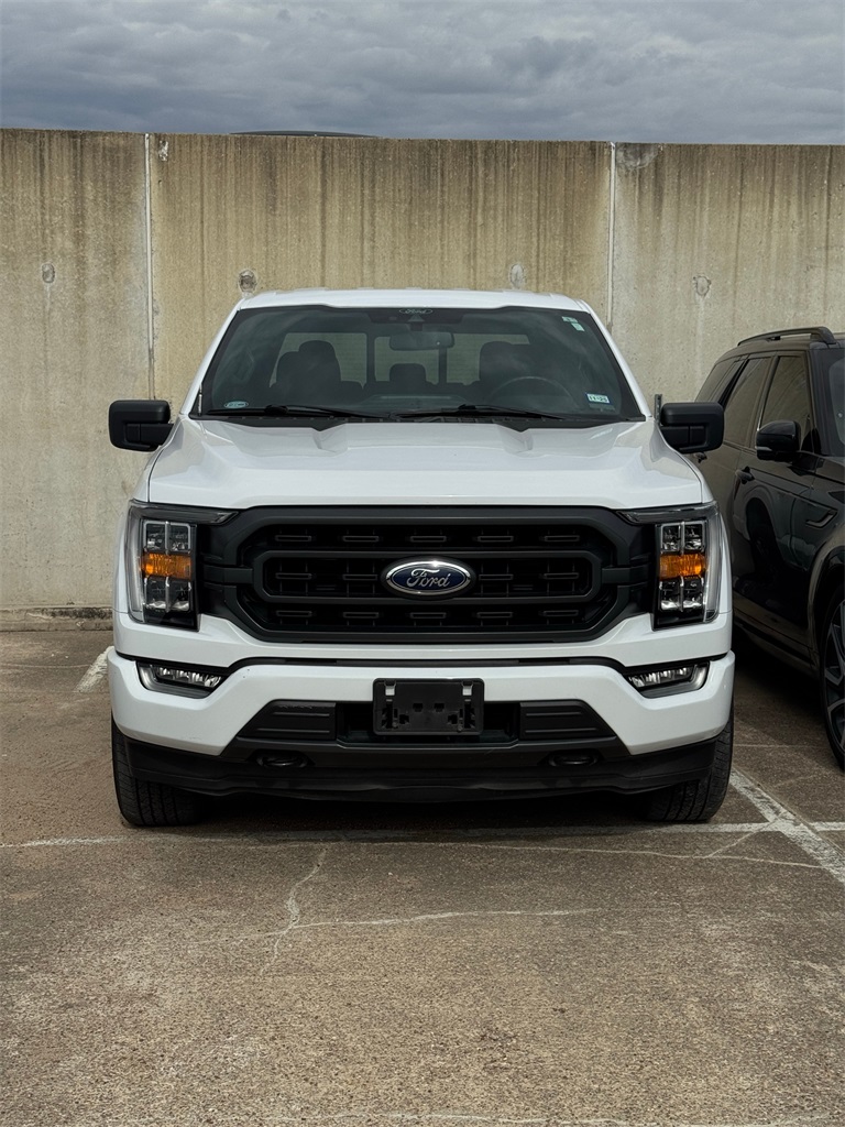 2021 Ford F-150 XLT's photo