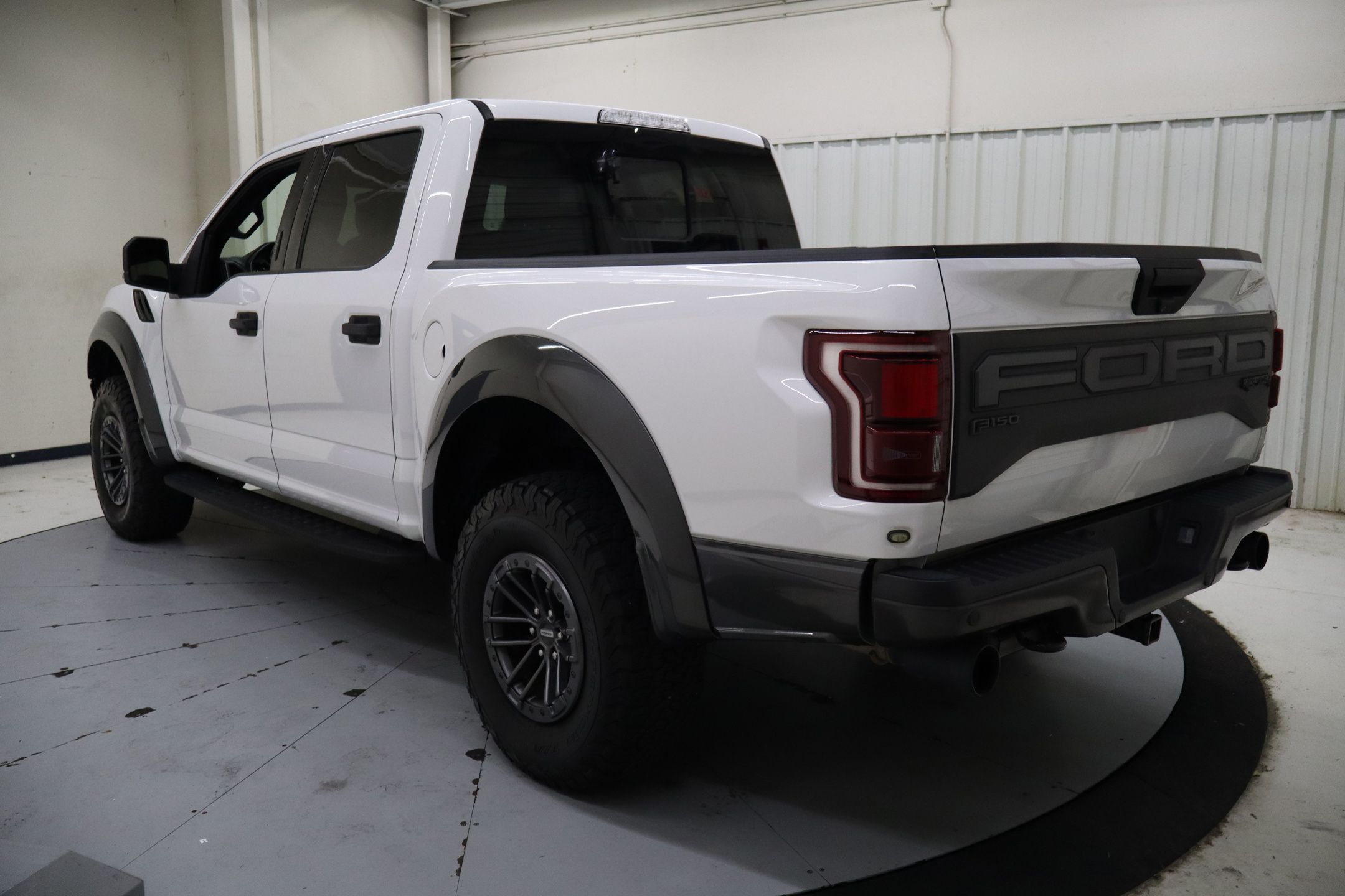 2020 Ford F-150 Raptor photo 3
