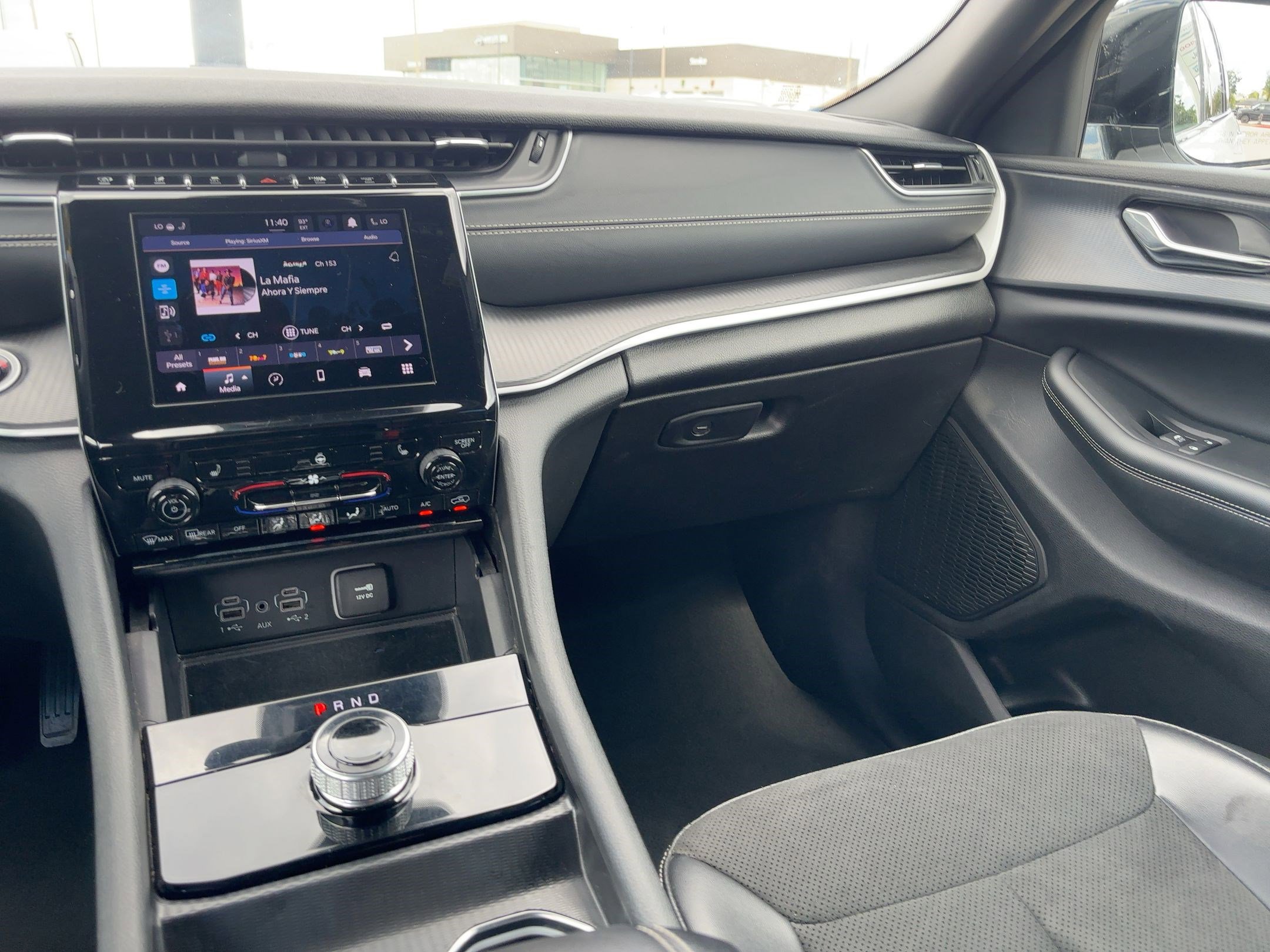 2024 Jeep Grand Cherokee Altitude photo 21
