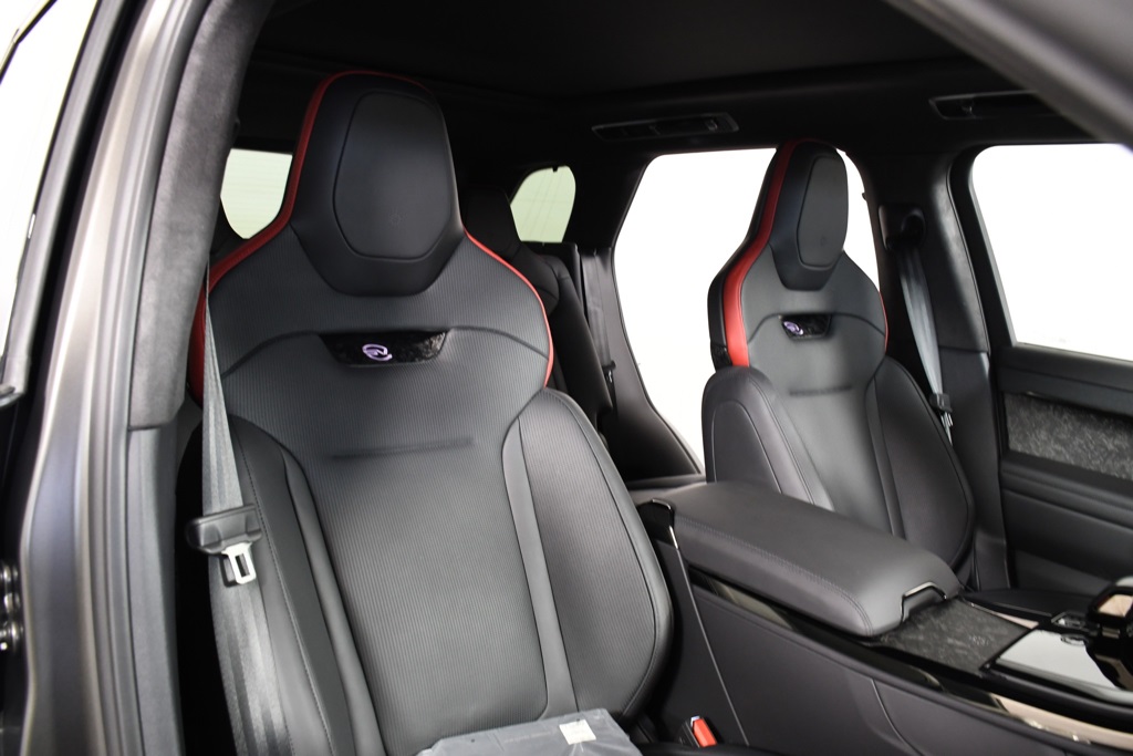 2025 Land Rover Range Rover Sport photo 22