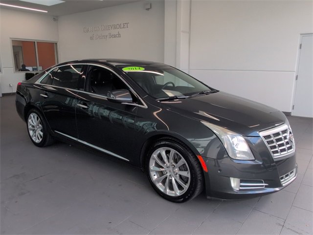 2014 Cadillac XTS Luxury photo 2