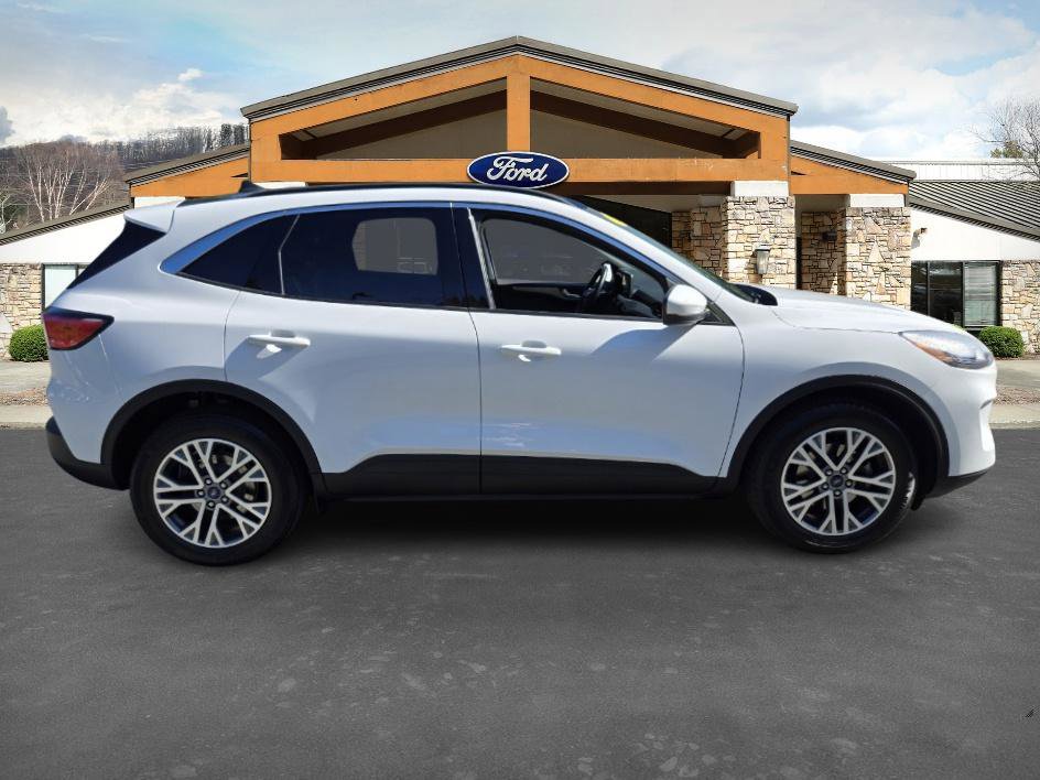 2022 Ford Escape SEL photo 2