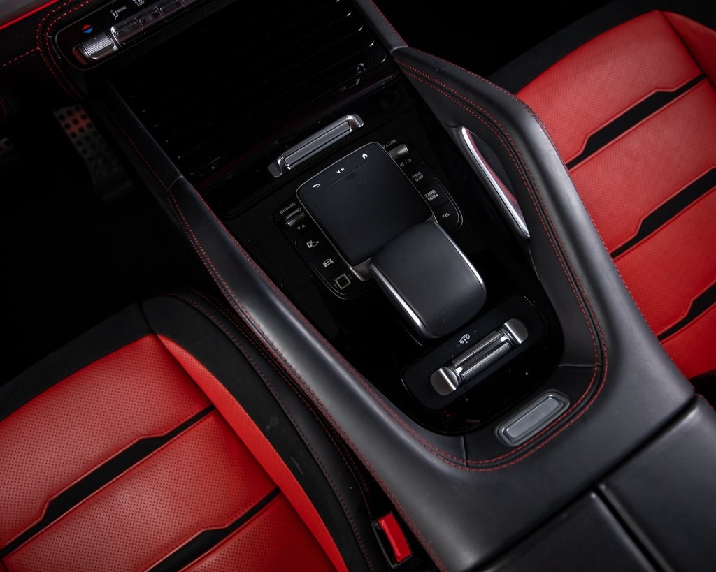 2025 Mercedes Benz GLE 53 AMG 4MATIC photo 4