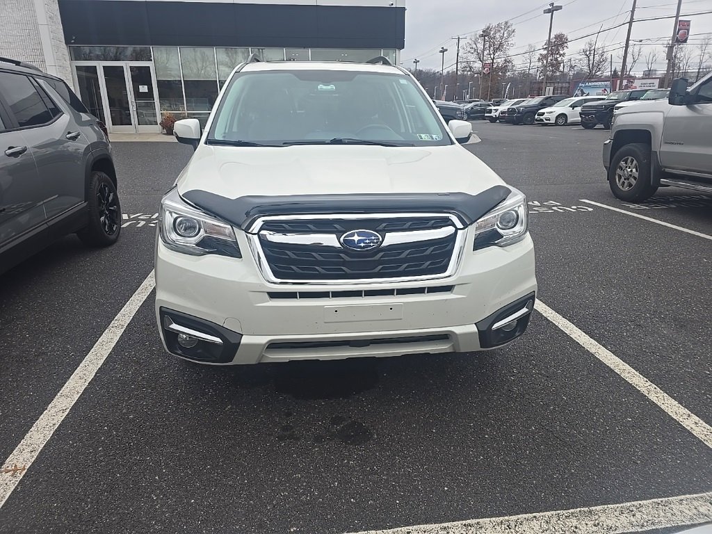 2017 Subaru Forester Touring photo 2