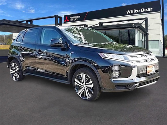 2024 Mitsubishi Outlander Sport ES's photo