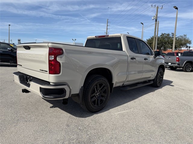 2026 Chevrolet Silverado 1500 Custom photo 4