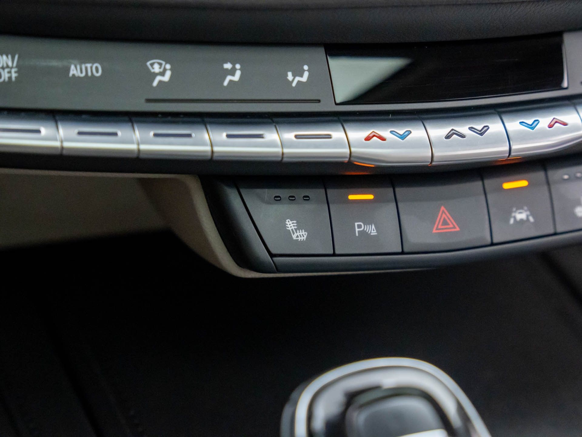 2023 Cadillac XT4 Premium Luxury photo 24