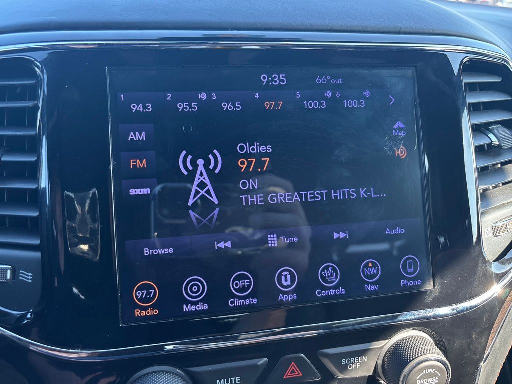 2019 Jeep Grand Cherokee Summit photo 22