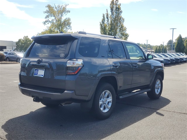 2020 Toyota 4Runner SR5 Premium photo 3
