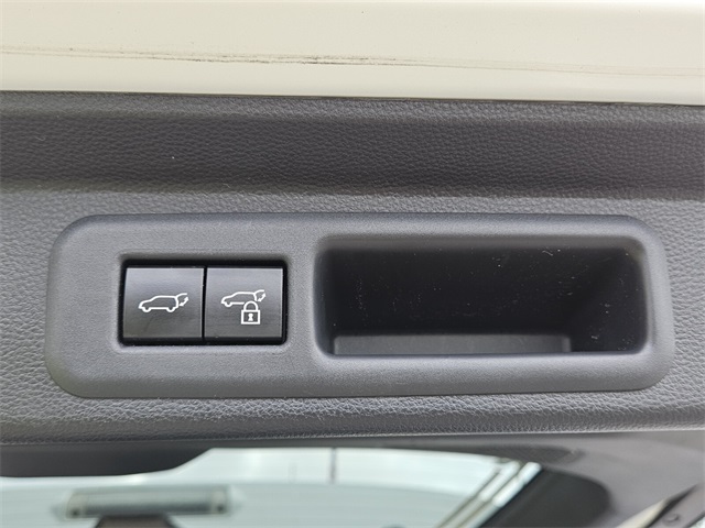 2024 Toyota Sequoia Capstone photo 12