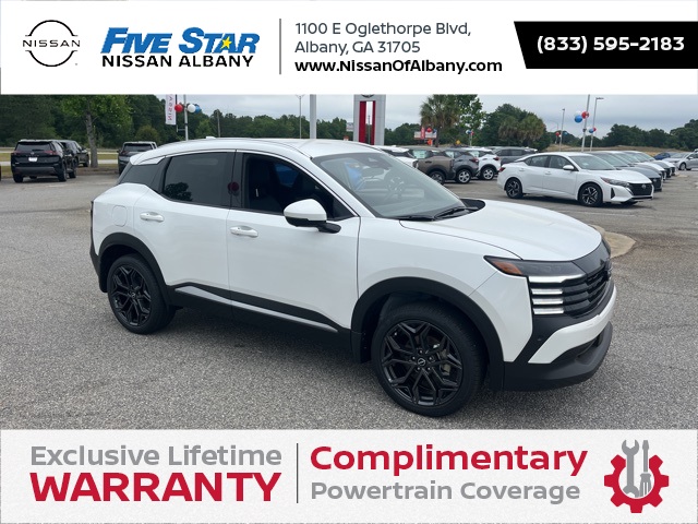 2025 Nissan Kicks SR's photo