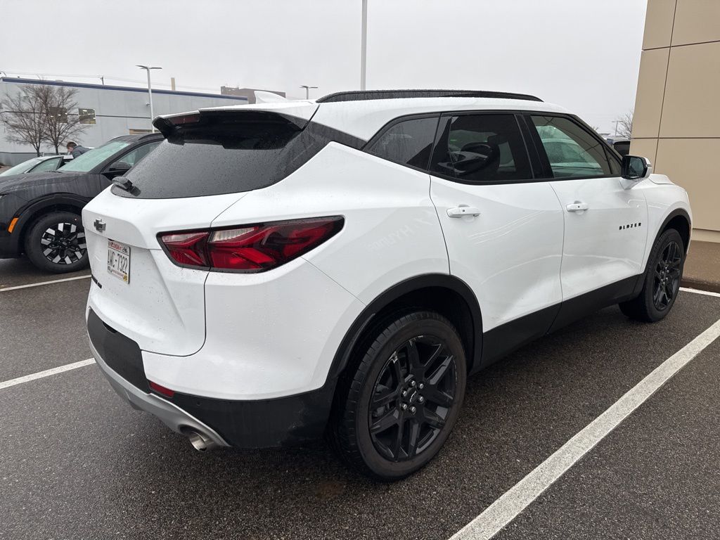 2022 Chevrolet Blazer 2LT photo 3