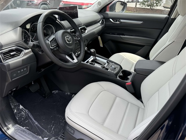 2025 Mazda CX-5 2.5 S Preferred photo 2