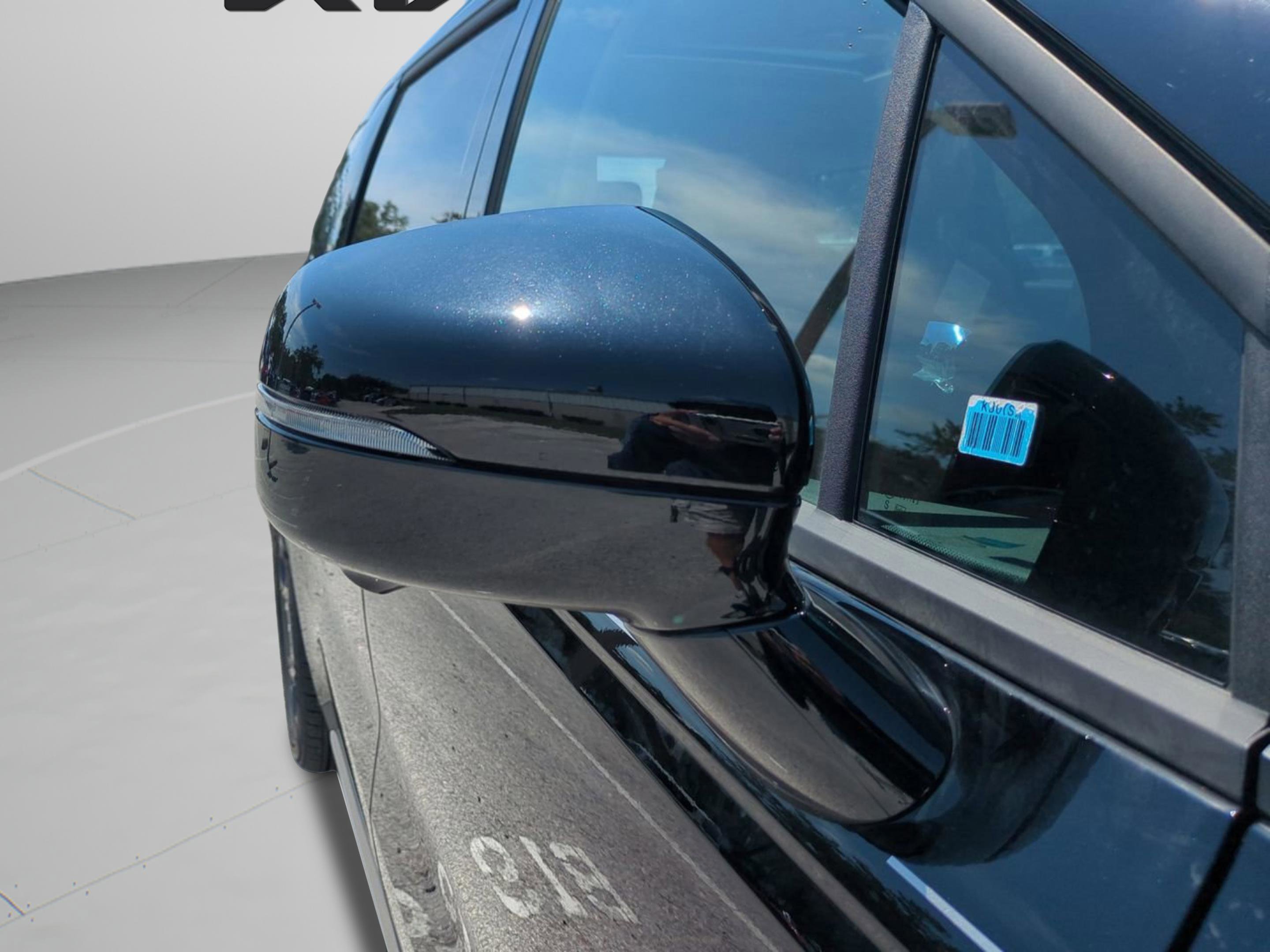 2026 Kia Carnival SX photo 10