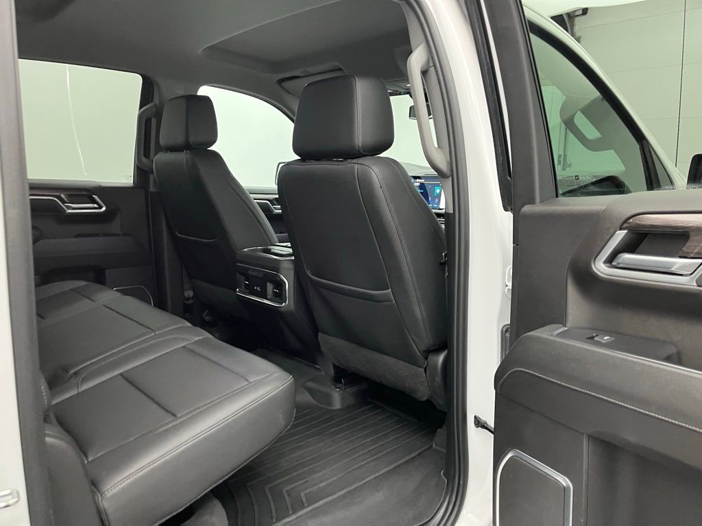 2022 Chevrolet Silverado 1500 LTZ photo 24