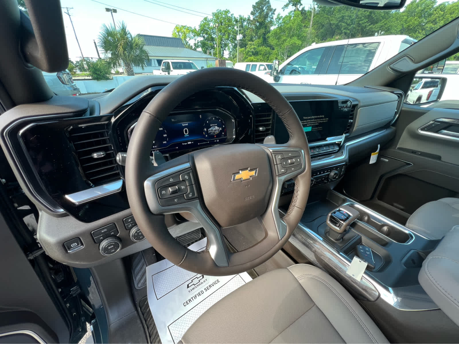 2025 Chevrolet Silverado 1500 LTZ photo 11