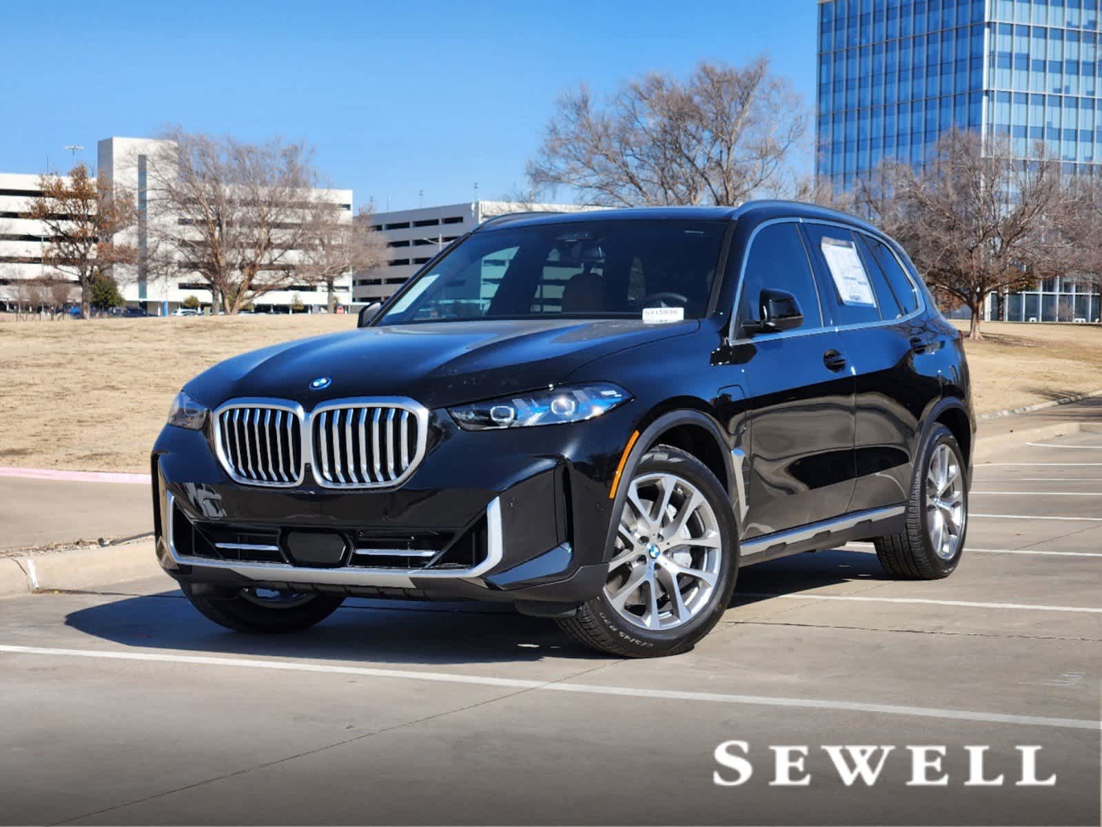 2025 BMW X5 50e's photo