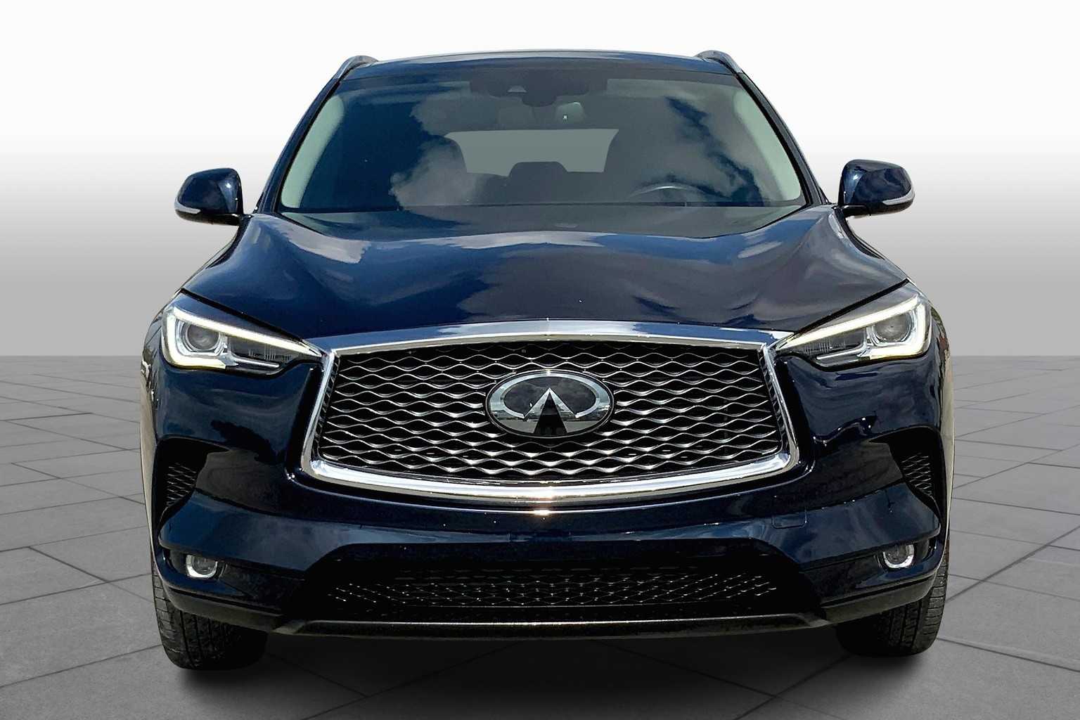 2021 Infiniti QX50 Luxe photo 3