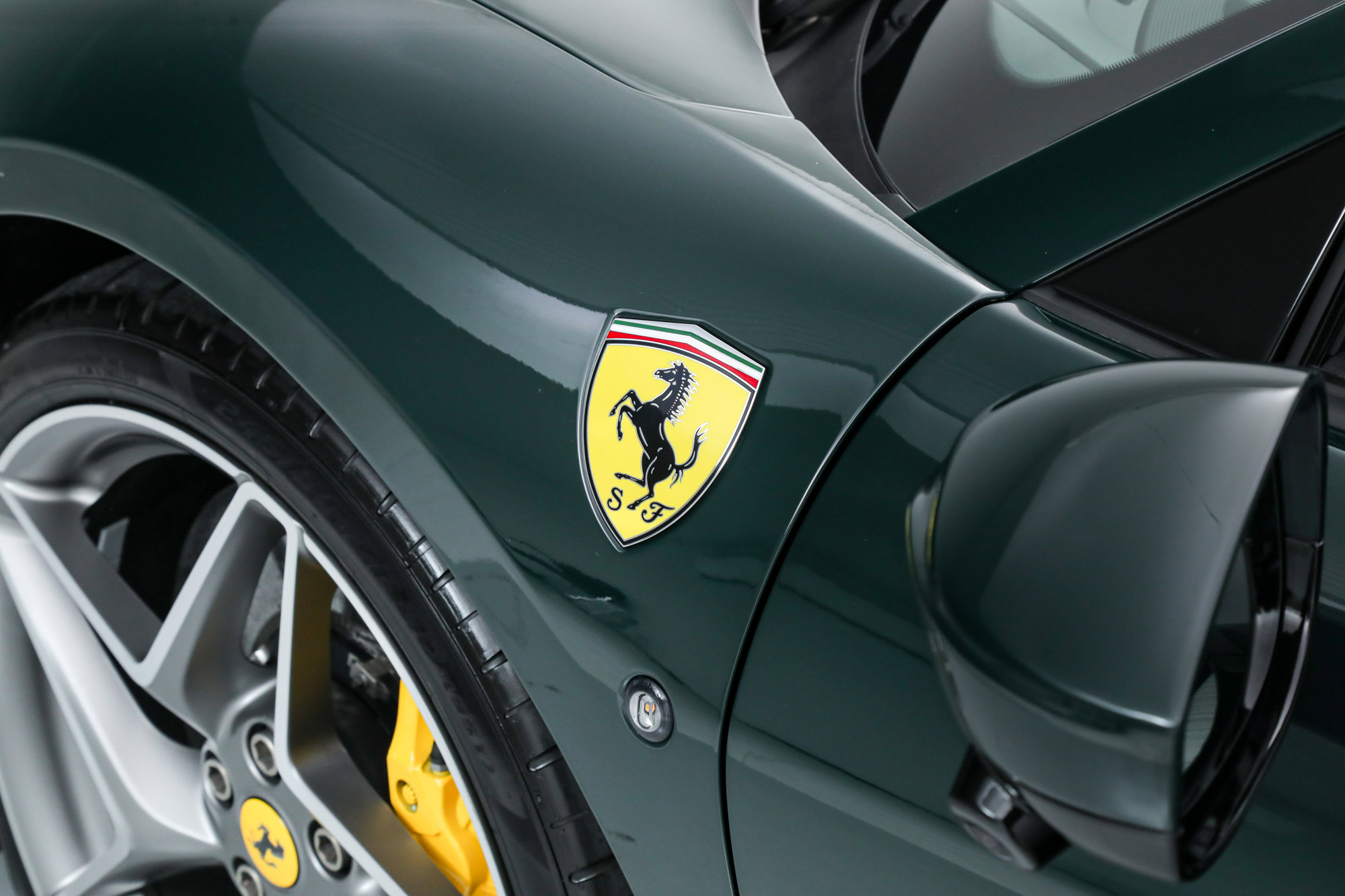 2022 Ferrari F8 Spider photo 45