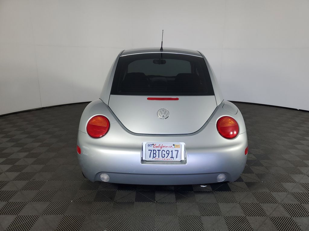 Used 2003  Volkswagen GL image 5