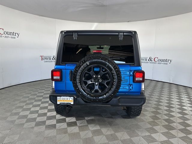 2023 Jeep Wrangler Willys photo 8