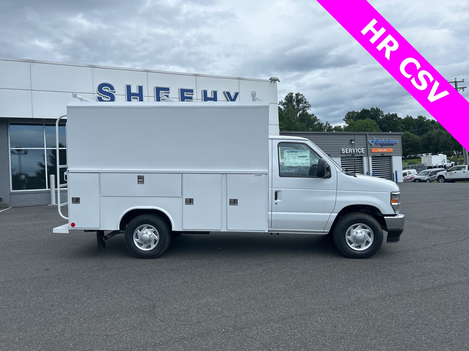2025 Ford E-350 photo 3