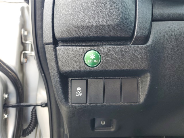 2015 Honda Fit LX photo 13
