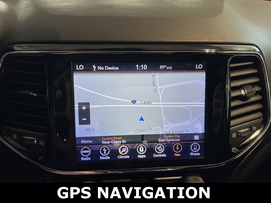 2019 Jeep Grand Cherokee Altitude photo 17