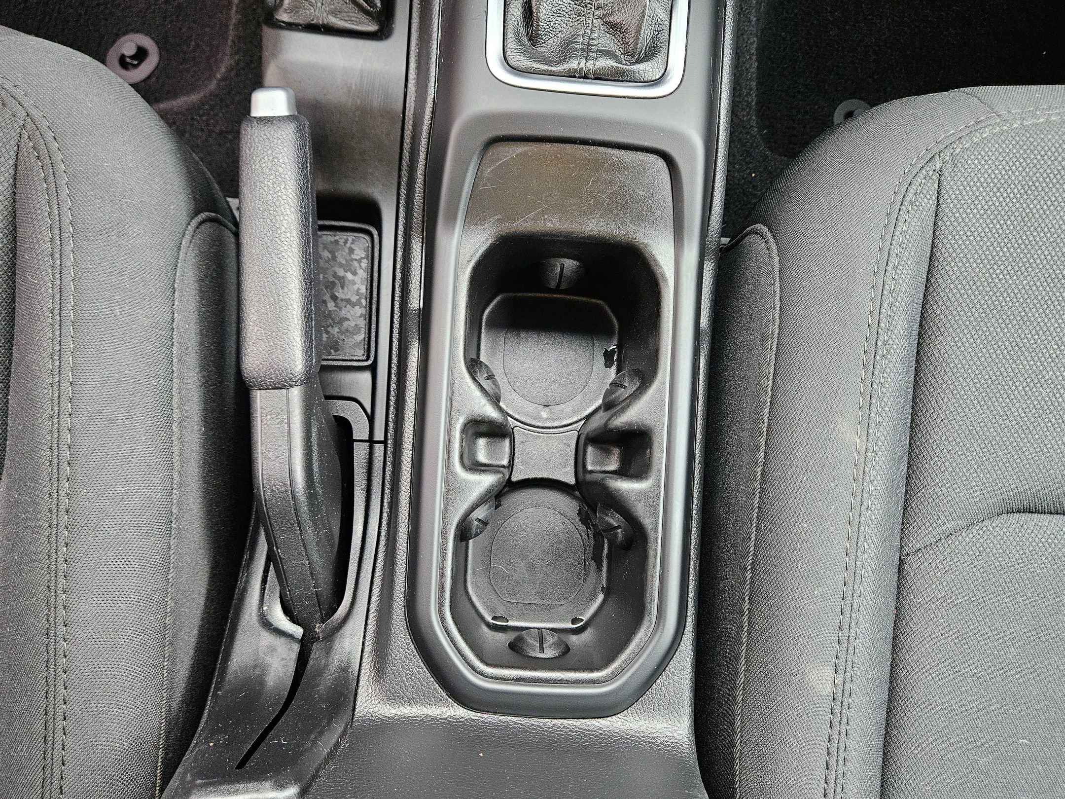 2021 Jeep Wrangler Sport photo 12