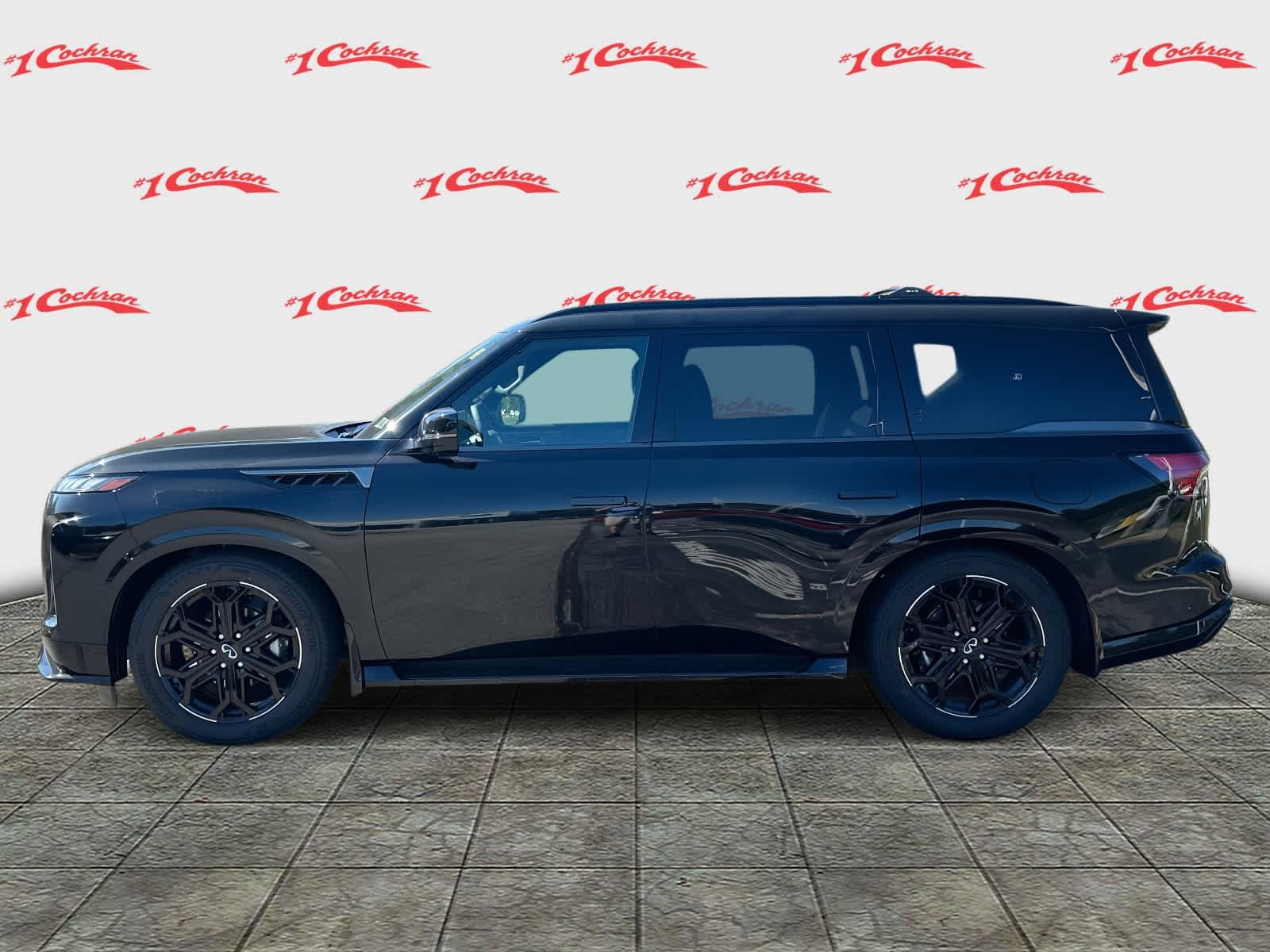 2026 Infiniti QX80 Sensory photo 4