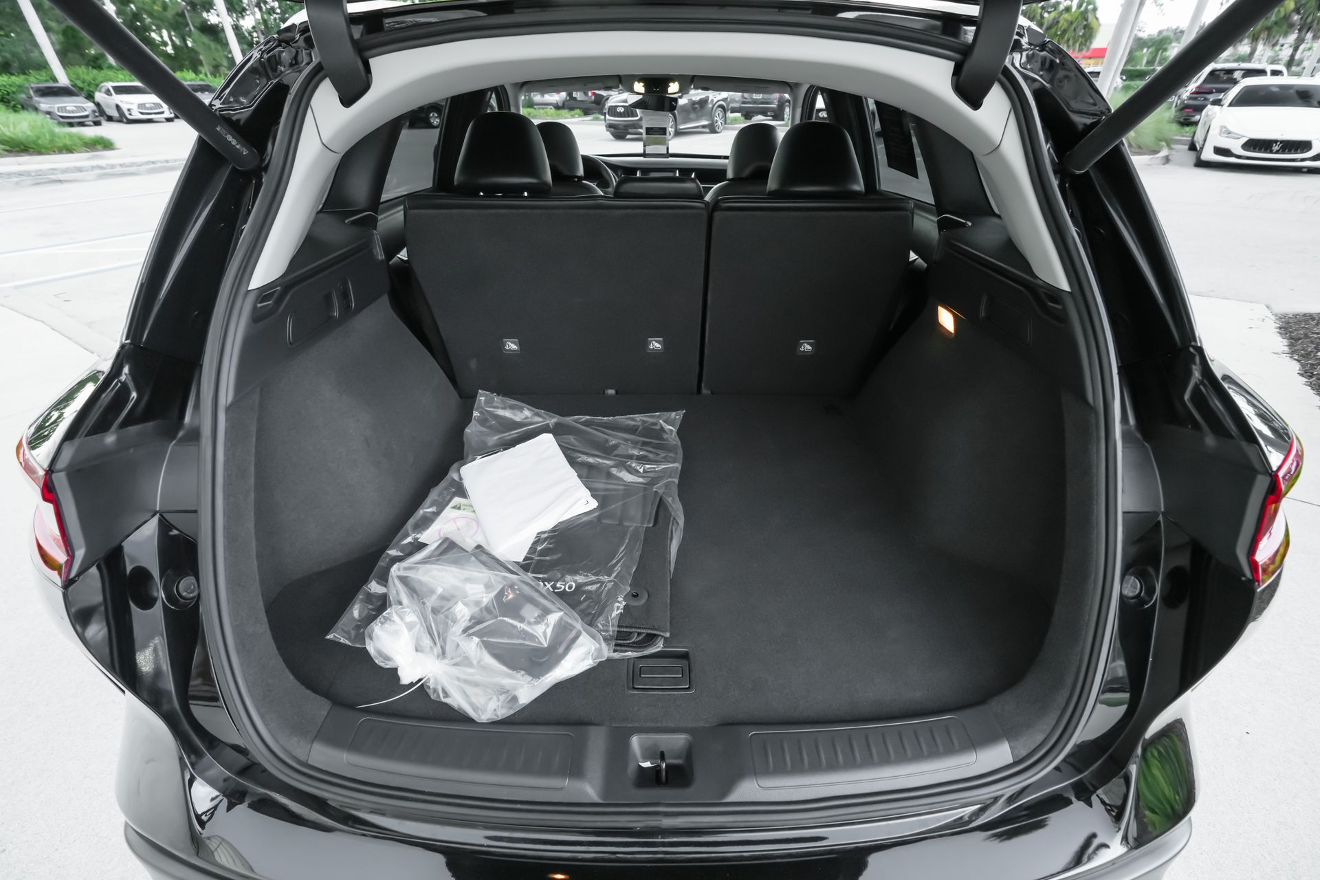 2025 Infiniti QX50 Luxe AWD photo 37