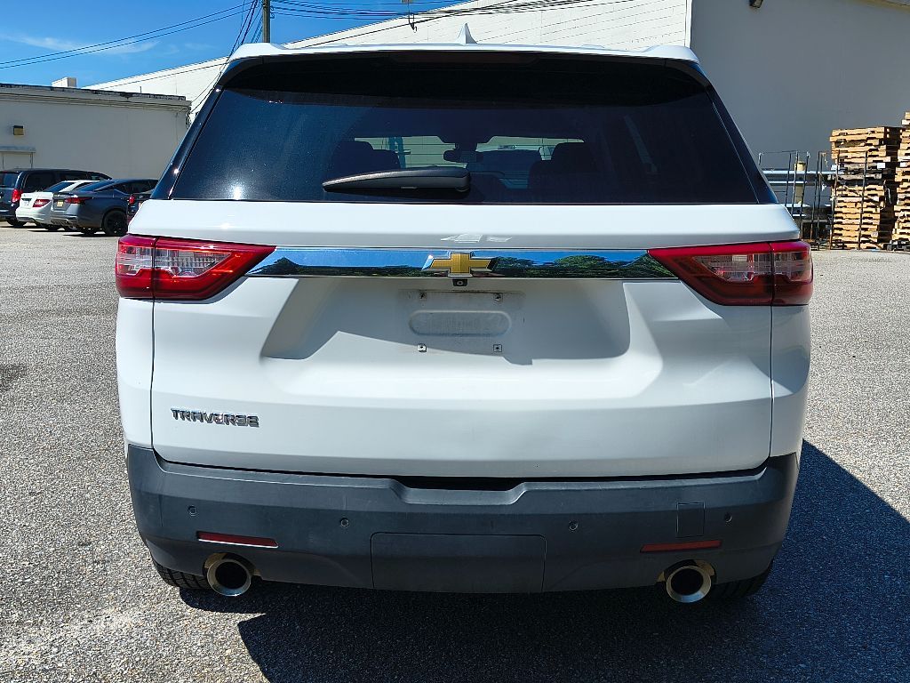 2021 Chevrolet Traverse LS photo 6