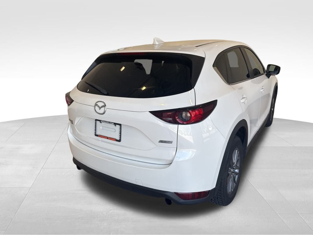 2017 Mazda CX-5 Touring photo 5